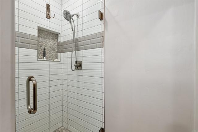 1966 Las Lomas, Vista CA: https://media.crmls.org/mediaz/27d6d381-7578-472c-b994-ee0d346cf388.jpg