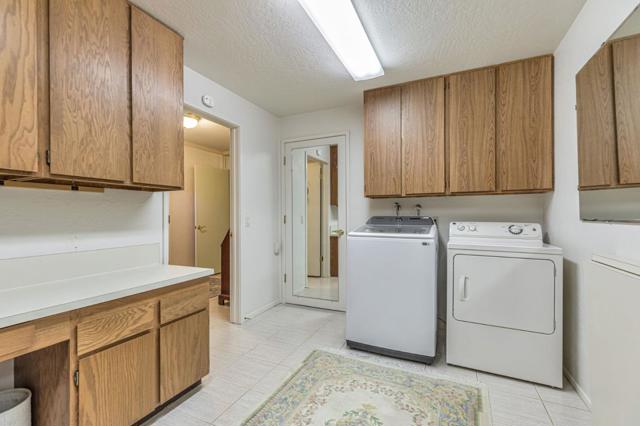 59 Skyline Crest Dr, Monterey CA: https://media.crmls.org/mediaz/27d6d4c7-9018-4736-8556-cb371ffdadf0.jpg