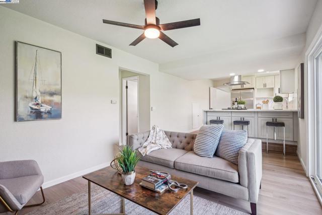 48344 Conifer St, Fremont CA: https://media.crmls.org/mediaz/27d75a3d-8e12-4e83-8c8a-995a5abf13b5.jpg
