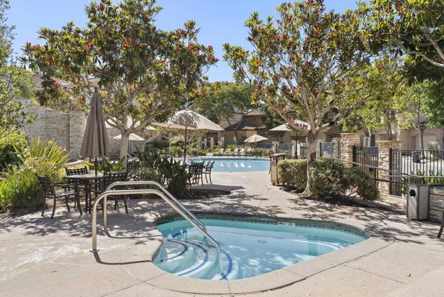 1215 HIGHBLUFF, San Marcos CA: https://media.crmls.org/mediaz/27d7c8e4-430c-4e7b-98b1-4df2f9809442.jpg