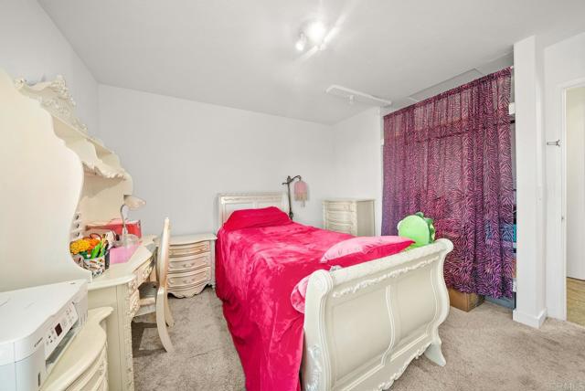 Image 17 of 28 For 925 Amistad Ct  D