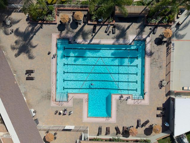 5142 Village 5, Camarillo CA: https://media.crmls.org/mediaz/27d838d7-43e3-4011-b795-aae05d153b79.jpg