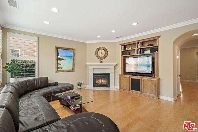 1230 Wisteria Avenue, La Habra CA: https://media.crmls.org/mediaz/27d8a831-89d9-467e-b7d0-0d635889a5a9.jpg