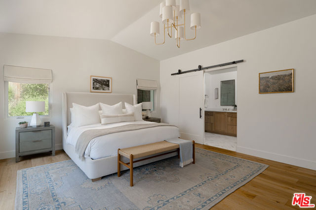 715 Circle Drive, Montecito CA: https://media.crmls.org/mediaz/27d8bf90-effd-495e-9013-1379536d502e.jpg