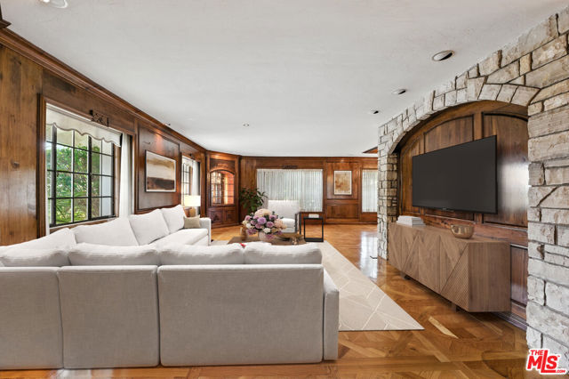 Drew Fenton | 16560 Park Lane Circle Los Angeles CA | MLS: 7286867