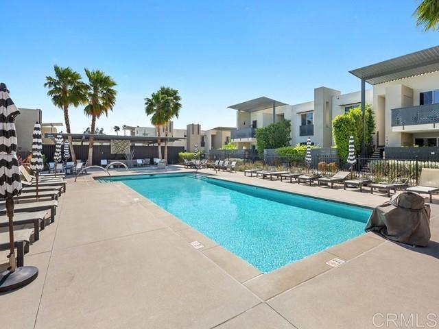 175 The Riv, Palm Springs CA: https://media.crmls.org/mediaz/27d98476-5ae7-45f5-b143-972cb63e8af3.jpg