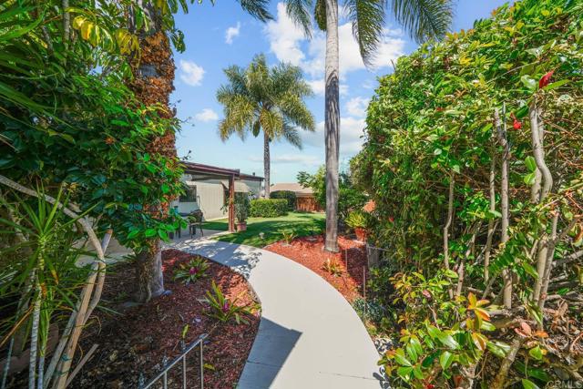 Detail Gallery Image 6 of 55 For 2302 Bryant Drive, Carlsbad,  CA 92008 - 2 Beds | 2 Baths