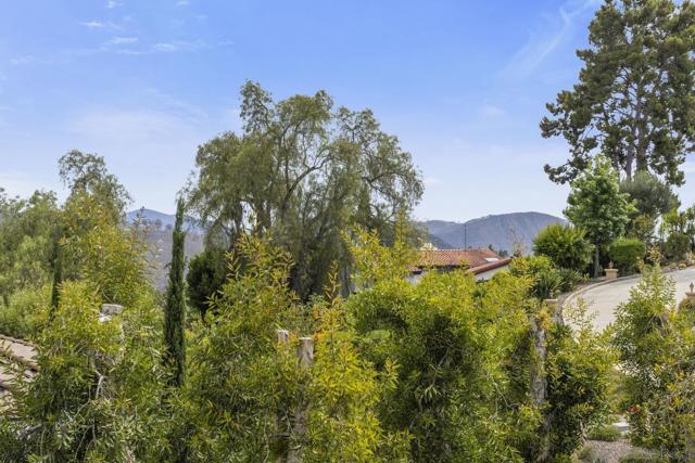 2505 Monterey Glen, Escondido CA: https://media.crmls.org/mediaz/27d9e09c-0f4c-489c-a7bd-211360e523f7.jpg