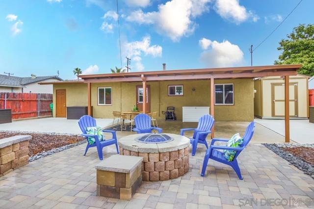 3275 Moccasin Ave, San Diego CA: https://media.crmls.org/mediaz/27daddfa-f54e-4fd2-b100-4fb9239aac9e.jpg