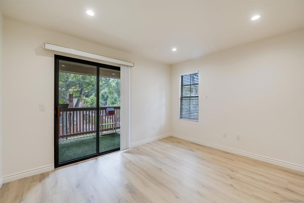 12051 Alta Carmel Ct - photo 5