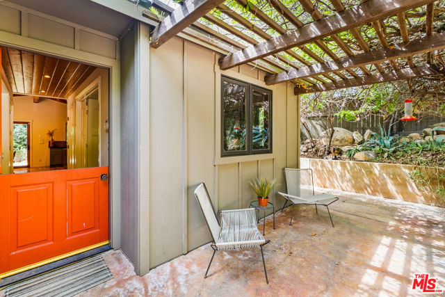 12609 Sisar Road photo 3