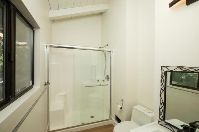 125 Grandview Drive, Woodside CA: https://media.crmls.org/mediaz/27dc534d-f5cd-4a44-ada9-1c1dfc5b1e1c.jpg