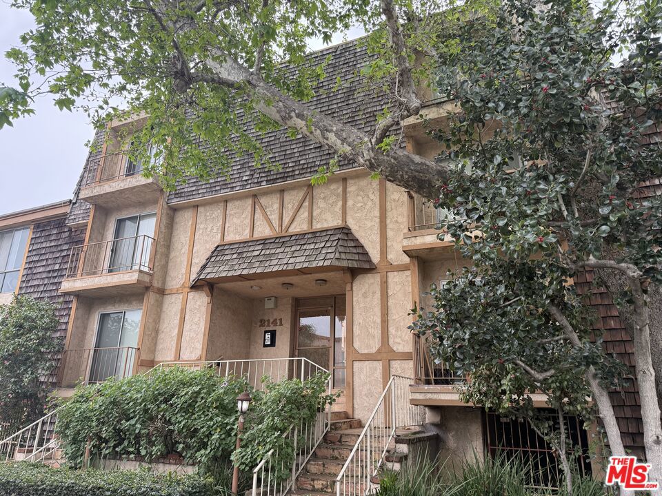 2141 S Bentley Avenue #106