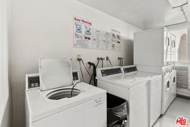 1831 Prosser Avenue, Los Angeles CA: https://media.crmls.org/mediaz/27dcdc4e-b4a7-449c-b532-1b0d3fa1c399.jpg