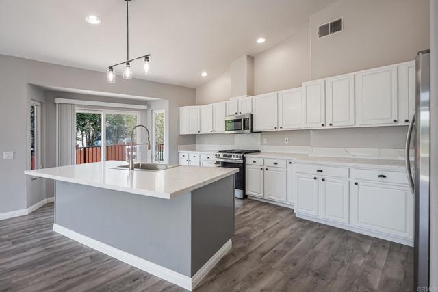 11112 Calgary Way, Valley Center CA: https://media.crmls.org/mediaz/27ddf3cc-fbf8-4c00-8c37-f714a3c17ceb.jpg