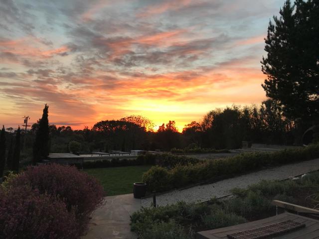 25550 Rio Vista Drive, Carmel CA: https://media.crmls.org/mediaz/27de2c30-ee9e-403f-9da6-d086f1bd6f84.jpg