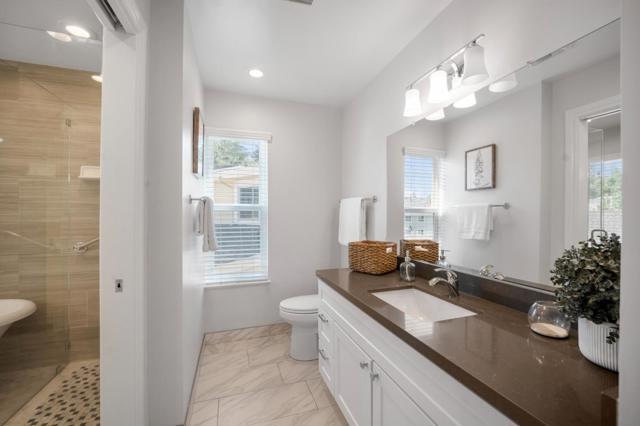 846 Rue Montagne, Campbell CA: https://media.crmls.org/mediaz/27deb4db-7ce4-438c-a9e5-44e42ff7465c.jpg