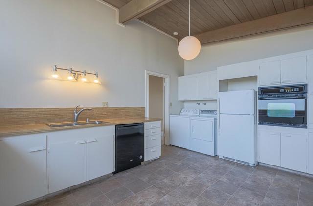 1051 Marcheta Lane, Pebble Beach CA: https://media.crmls.org/mediaz/27df33f9-ee43-40fa-a5db-8c0dcb68c778.jpg