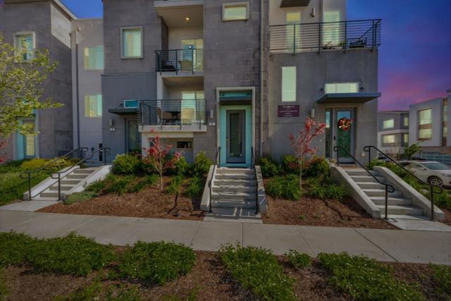 111 Llano De Los Robles Avenue, San Jose CA: https://media.crmls.org/mediaz/27e14e24-7406-4872-ba30-b779d8ed03b3.jpg