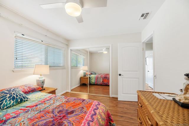 12091 Lomica Dr, San Diego CA: https://media.crmls.org/mediaz/27e25084-401e-475d-afc6-7015a3b220f6.jpg