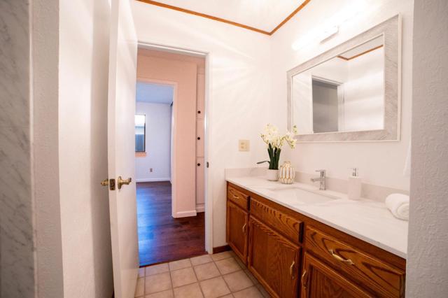 4652 Fairway Drive, Rohnert Park CA: https://media.crmls.org/mediaz/27e2bfde-4cc0-44f4-a45c-44dbb6d6d9c0.jpg
