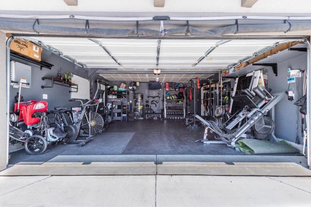7741 Forestdale Way, Elk Grove CA: https://media.crmls.org/mediaz/27e2e0ad-72aa-4b76-925f-8c565d1dcf2a.jpg