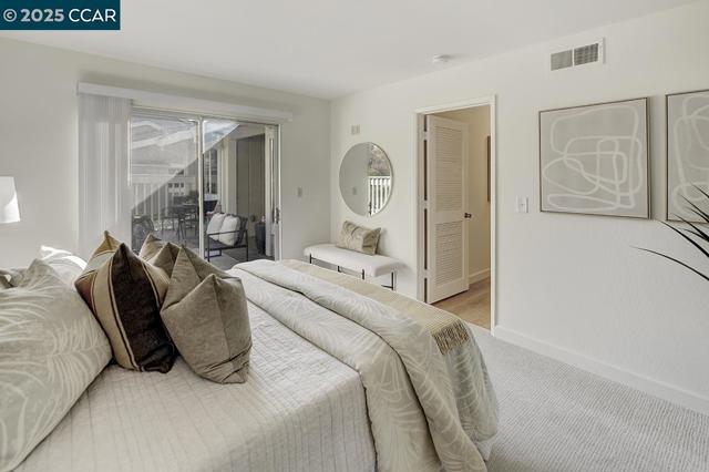 975 Terra California Dr, Walnut Creek CA: https://media.crmls.org/mediaz/27e2e947-6f7d-41df-ba28-7af0b2121c78.jpg