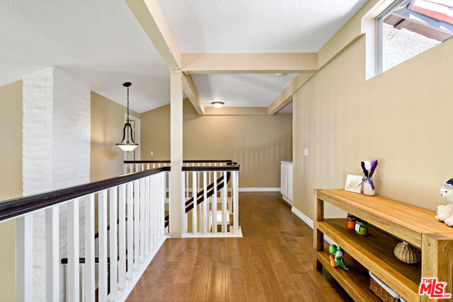 683 Triunfo Canyon Road, Westlake Village CA: https://media.crmls.org/mediaz/27e309fa-da03-41c1-bb37-53a0e7b7e24d.jpg