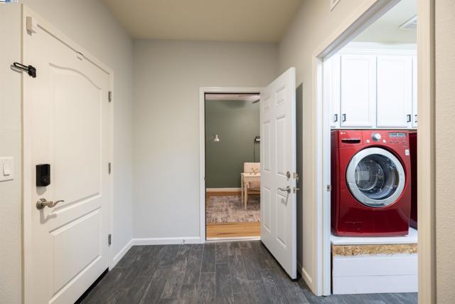 917 Talaria Ct, Oakley CA: https://media.crmls.org/mediaz/27e38ca5-193c-4502-bb93-680d0eddde3e.jpg