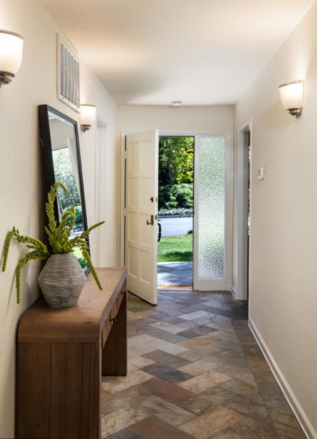 23 Bay Tree Lane, Los Altos CA: https://media.crmls.org/mediaz/27e398c5-d53b-47e5-ba08-c128933141d5.jpg