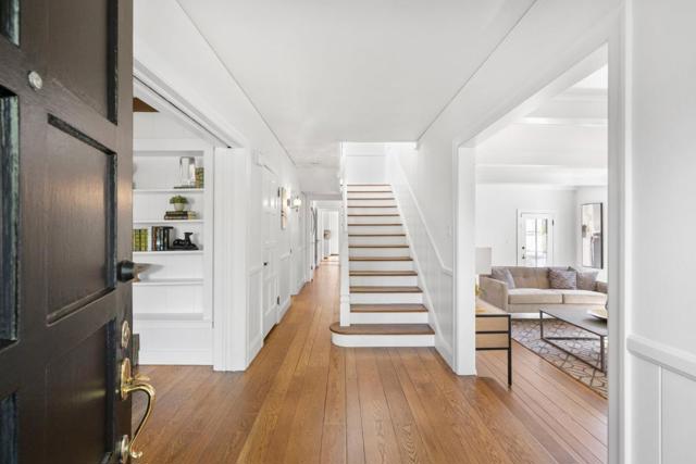 48 Turnsworth Avenue, Redwood City CA: https://media.crmls.org/mediaz/27e3ce9d-e925-480c-a761-8a8fbd0338a5.jpg
