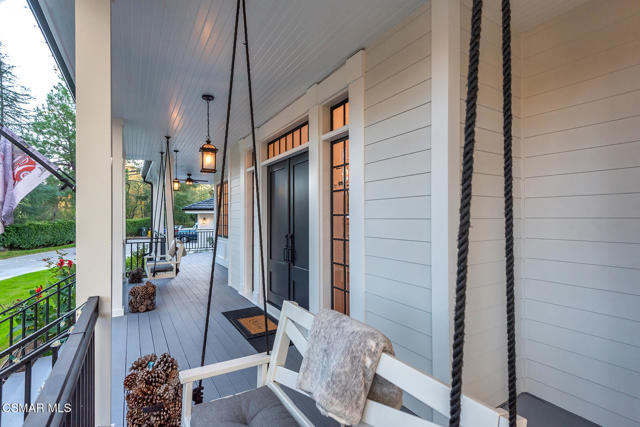 28845 Countryside Drive, Agoura Hills CA: https://media.crmls.org/mediaz/27e40db2-3c52-4133-96fb-ff7cd65430c0.jpg