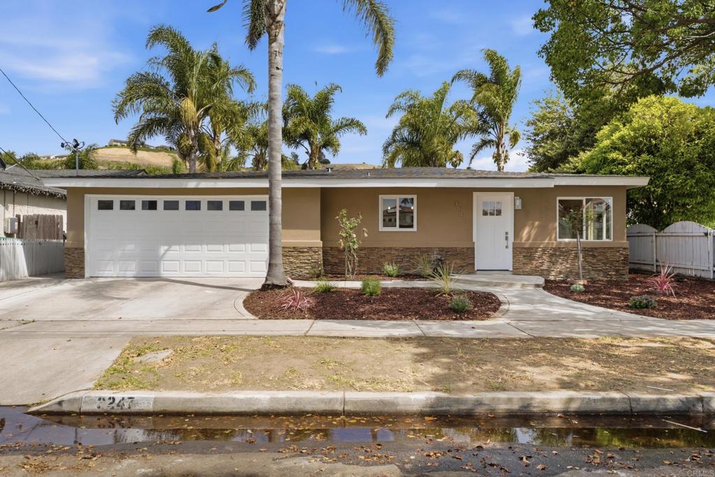 3247 Carolyn Circle - photo 2