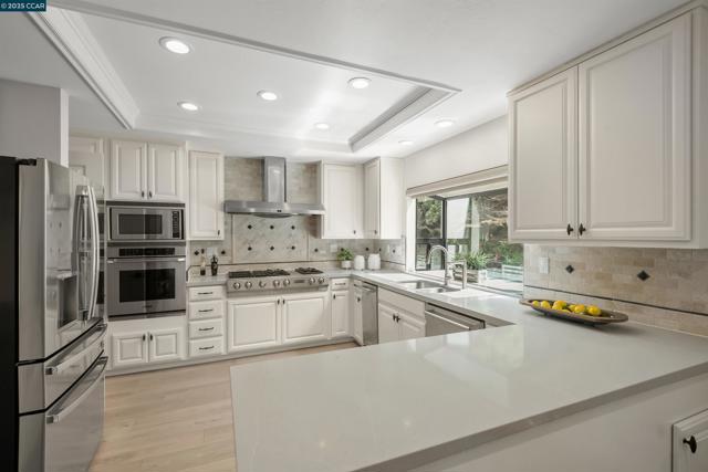 709 Liquidamber Pl, Danville CA: https://media.crmls.org/mediaz/27e4e7c1-319e-481e-b6c2-2003f9dc670b.jpg