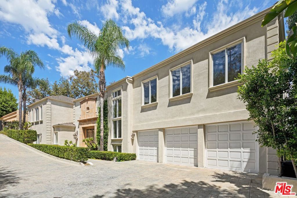 14435 Mulholland Drive, Los Angeles, CA 90077