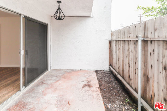 2602 Carnegie Lane, Redondo Beach CA: https://media.crmls.org/mediaz/27e5f12e-8c91-4f12-ba27-e60325b0cd61.jpg