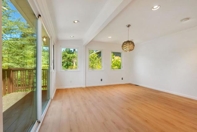 17 Muth Drive, Orinda CA: https://media.crmls.org/mediaz/27e6d8e3-b6e1-46c3-83c4-24896e330cd1.jpg