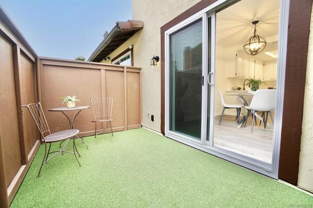 1570 Monterey Pine Dr, San Diego CA: https://media.crmls.org/mediaz/27e77a19-9a3a-443b-89ad-5f440dcb37ea.jpg