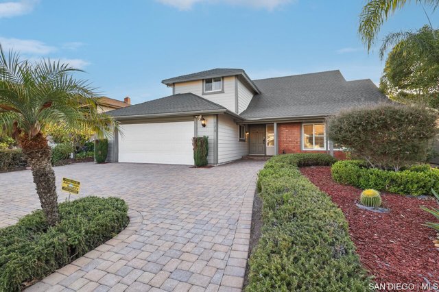 7270 Rondel CT, San Diego CA: https://media.crmls.org/mediaz/27e7eb81-1944-4e6a-909b-7a22e46aea07.jpg