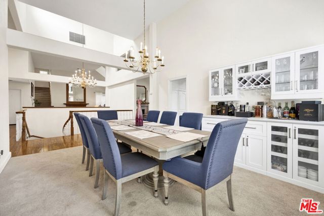 2200 Shenandoah Lane, Glendora CA: https://media.crmls.org/mediaz/27e89669-81d5-4537-9aa9-b4af820e975f.jpg