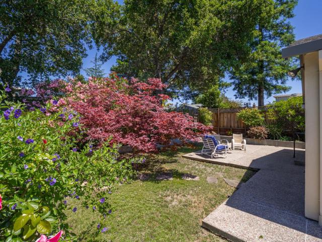 739 Quartz Street, Redwood City CA: https://media.crmls.org/mediaz/27e943b5-a16d-4c64-b4e7-695d5e5b40d6.jpg