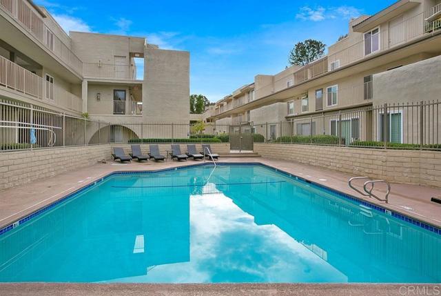 Detail Gallery Image 13 of 15 For 13754 Mango Dr #224,  Del Mar,  CA 92014 - 2 Beds | 2 Baths
