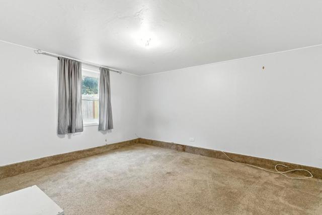 662 Colby Street, San Francisco CA: https://media.crmls.org/mediaz/27ea1b07-8351-47a3-97fe-2e654bc0b973.jpg
