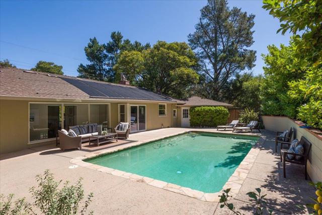 2841 Canyon Road, Burlingame CA: https://media.crmls.org/mediaz/27ea4aa1-4ddf-42b1-8c72-ce366e319723.jpg