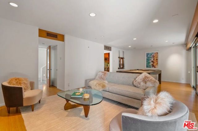 Drew Fenton | 27553 Pacific Coast Highway Malibu CA | MLS: 7493798