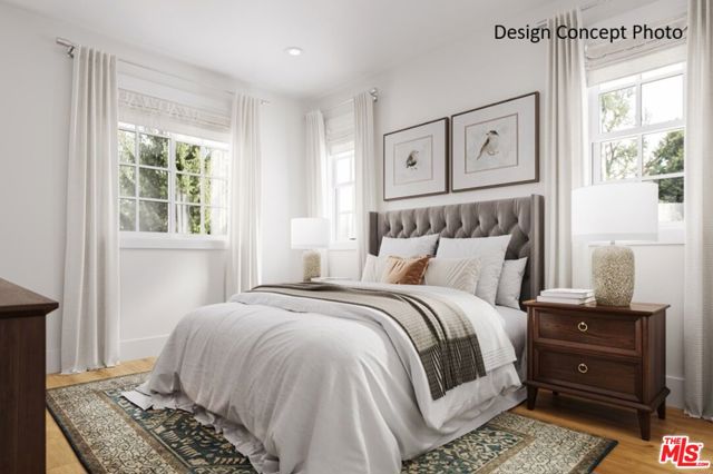 911 Yale Street, Santa Monica CA: https://media.crmls.org/mediaz/27eb06a2-6f1e-4d79-b907-5d724d9d2604.jpg