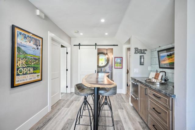 Detail Gallery Image 16 of 57 For 1109 Countrywood Ln, Vista,  CA 92081 - 4 Beds | 2/1 Baths