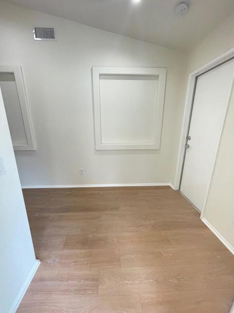 Image 6 of 32 For 49327 Wayne Street