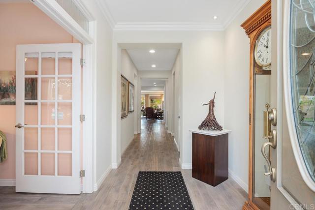 601 Carnation Court, San Marcos CA: https://media.crmls.org/mediaz/27ed9d6e-77e7-4038-bfdf-ca3309520530.jpg