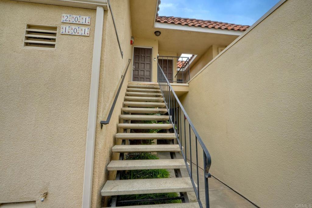2251 Altisma Way - photo 5